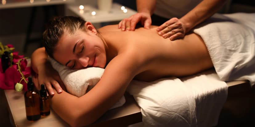 Relaxace z rukou Filipínek: aroma či párová masáž nebo balíčky