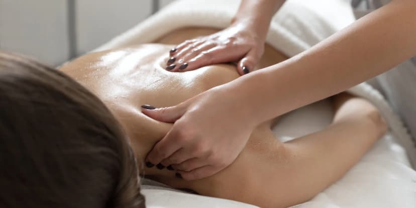 Profesionální masáže pro regeneraci i hlubokou relaxaci: 60 nebo 90 min.
