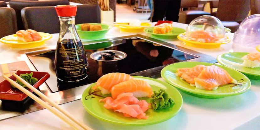 Asie v OC Park Hostivař: 2 hodiny neomezeného hodování running sushi s grilem na stole