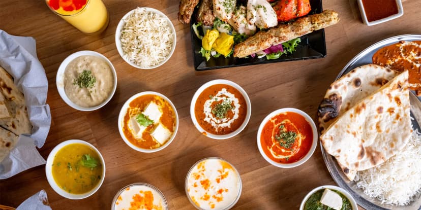 Indická hostina pro 2 osoby: tandoori gril nebo 4chodové degustační menu dle výběru