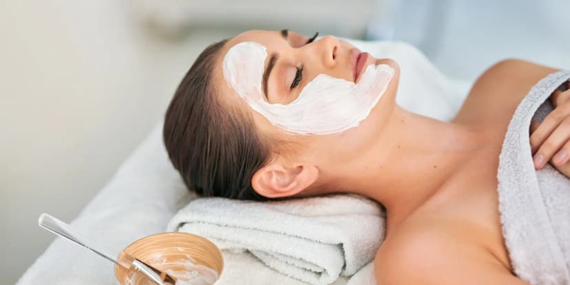 Péče pro vaši pleť: ošetření hydratační či anti-age, mikrojehličkování nebo chemický peeling
