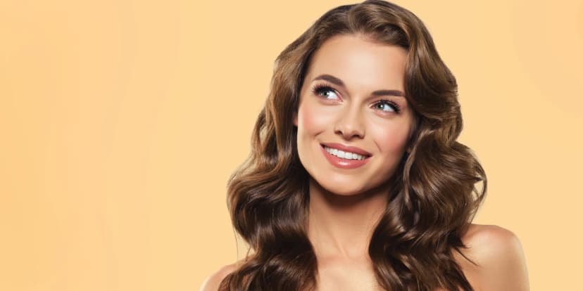 Profesionální péče o vlasy v centru Prahy: střih, barvení, brazilský keratin i laminace pro hloubkovou regeneraci