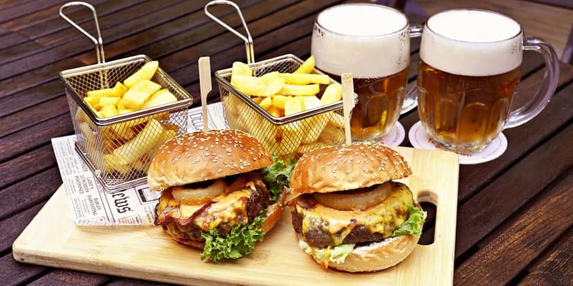 Otevřený voucher v hodnotě 500, 800 či 1200 Kč do střešního Rezerva Bar Karlín