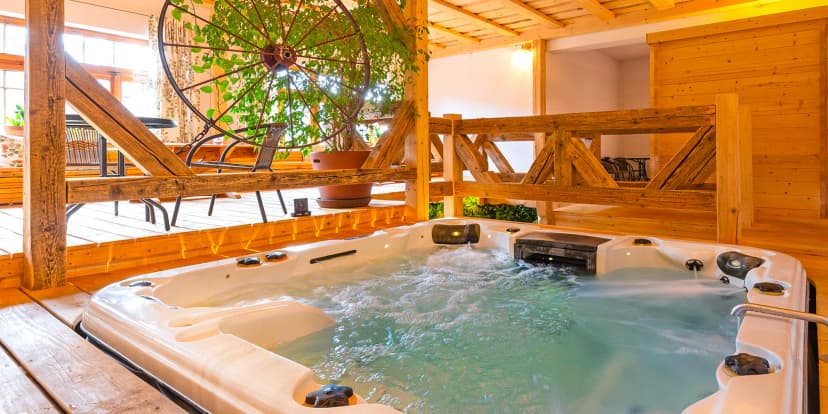 Dopřejte si relax: 120 minut privátního wellness s lahví sektu pro dva