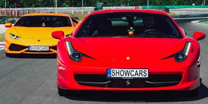 Jízda ve 2 supersportech: Ferrari, Lamborghini, Porsche, Mustang i Subaru