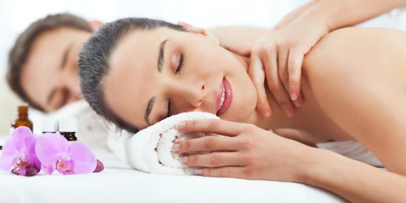 Párová thajská masáž v délce 60 nebo 90 min.: aroma olejová či tradiční
