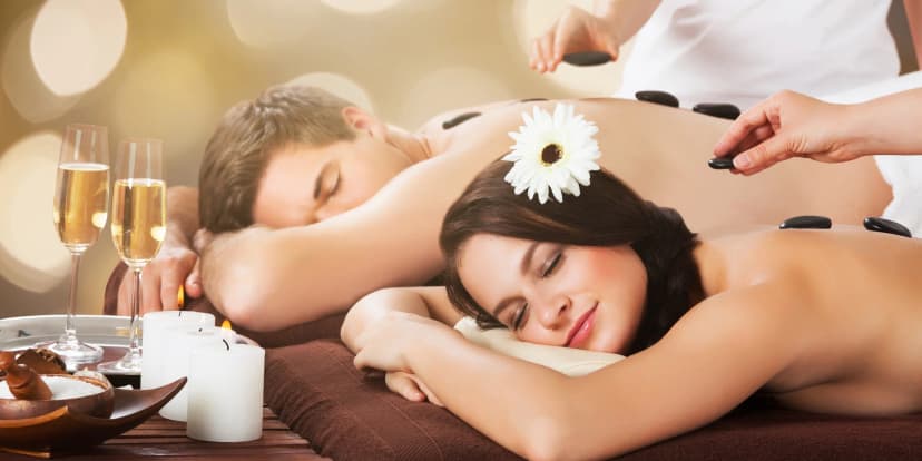 Podzimní romance pro pár v salonu Jasmine: luxusní masáž, aroma lázeň a lahodný čaj
