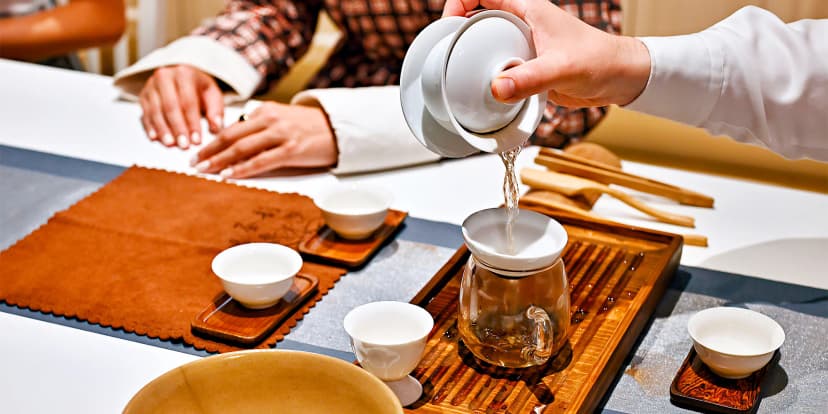 Odpočiňte si: čajový rituál i s japonskou lázní či saunou a relaxační masáží