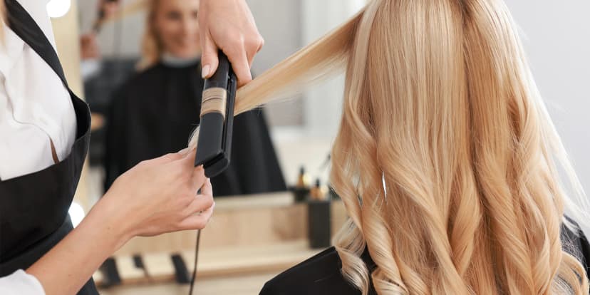 Dámský střih, barvení, melír či balayage pro polodlouhé a dlouhé vlasy