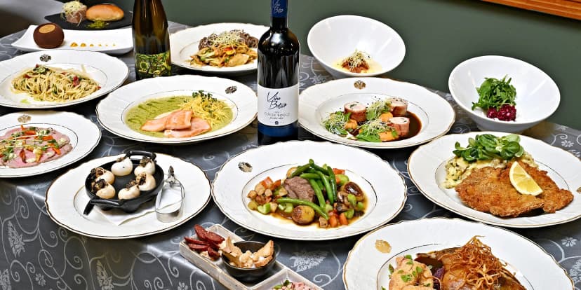 3–5chod. menu dle výběru pro 2 v Grandhotelu Bohemia: konfitované kachní prso, pstruh i dort