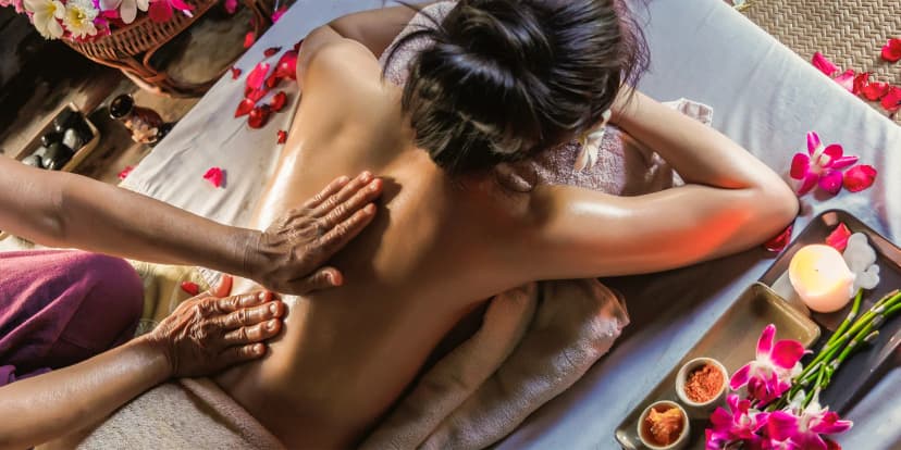 Tradiční thajské masáže v salonu v centru Opavy: 60 až 120 minut relaxace