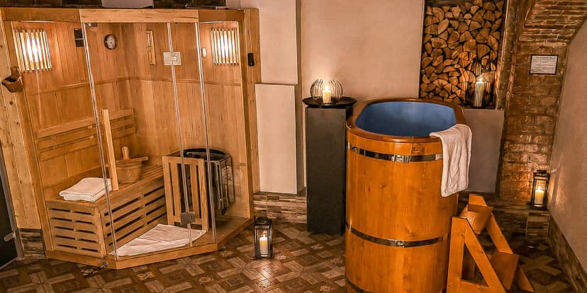 Privátní spa vč. prosecca i koupele pro 2 osoby: lázeň, sauny i relax místnost