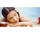 Stimulující bambusová masáž s aromaterapií | Slevomat
