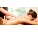 Sportovní masáž s použitím relaxačního oleje | Slevomat