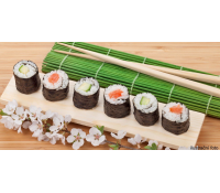 Set 32 parádních kousků sushi s sebou domů | Slevomat