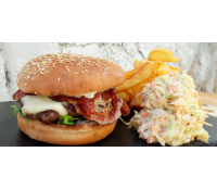 1× burger Talián + hranolky | Slevomat