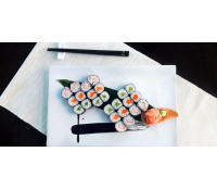 Sushi v podzámčí: 24 kousků | Slevomat