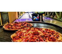 Hodina bowlingu a 2 pizzy dle výběru | Slevomat