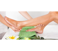 Reflexní masáž nohou s levandulovým olejem | Slevomat
