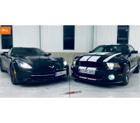 Ford Mustang GT500 Shelby a Chevrolet Corvette C7 | Hyperslevy